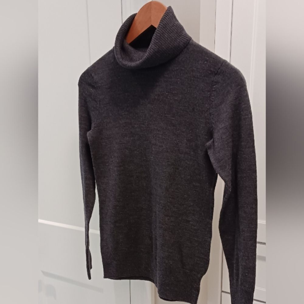 Victor Alfaro Italian Wool Turtleneck Sweater Charcoal Grey Sz XSMALL